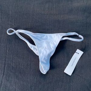 Coulbourne eclipse white bottoms